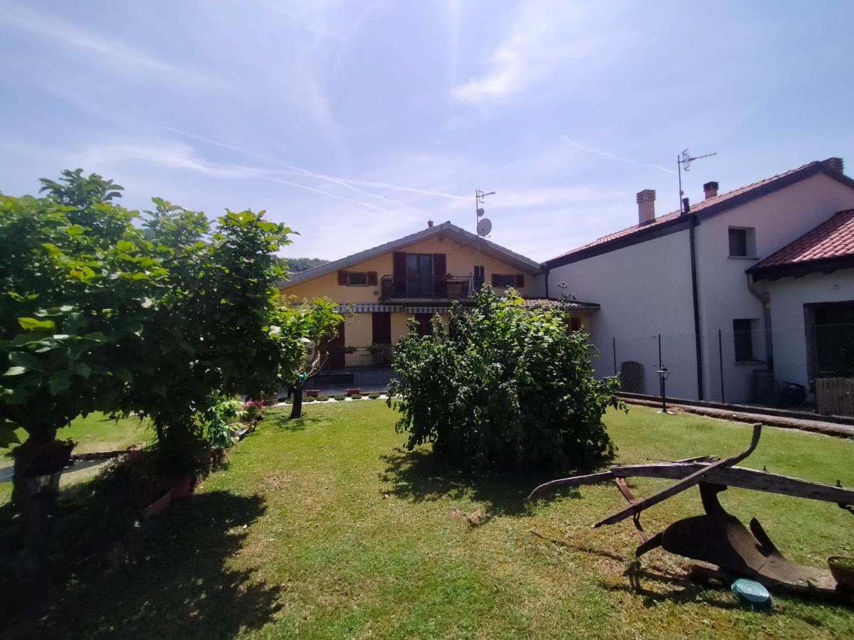 Casa Relax Apartment Laveno-Mombello Bagian luar foto